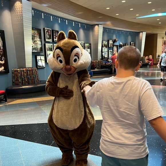 Hey, itโs Kimmie!! โ๏ธout my feature game. - Picture 14 of 17